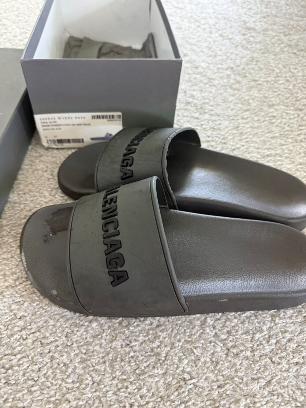 (Original $450) Balenciaga Pool Slide Sandal Euro Size 41 - Picture 5 of 6
